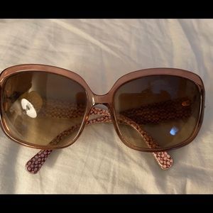 Coach sunglasses- very good used condition.